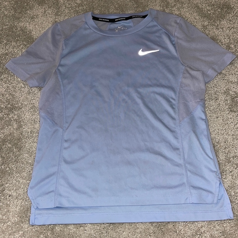 dri-fit nike running shirt! size xs✨